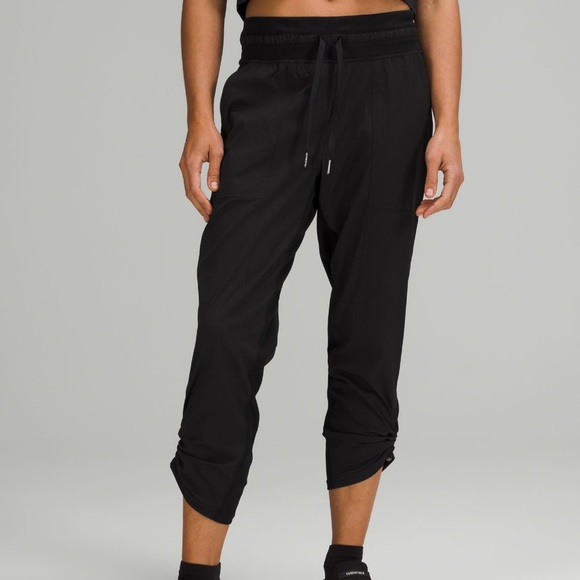 lululemon athletica Pants - Lululemon studio crops 25" black sz 10 dance swift